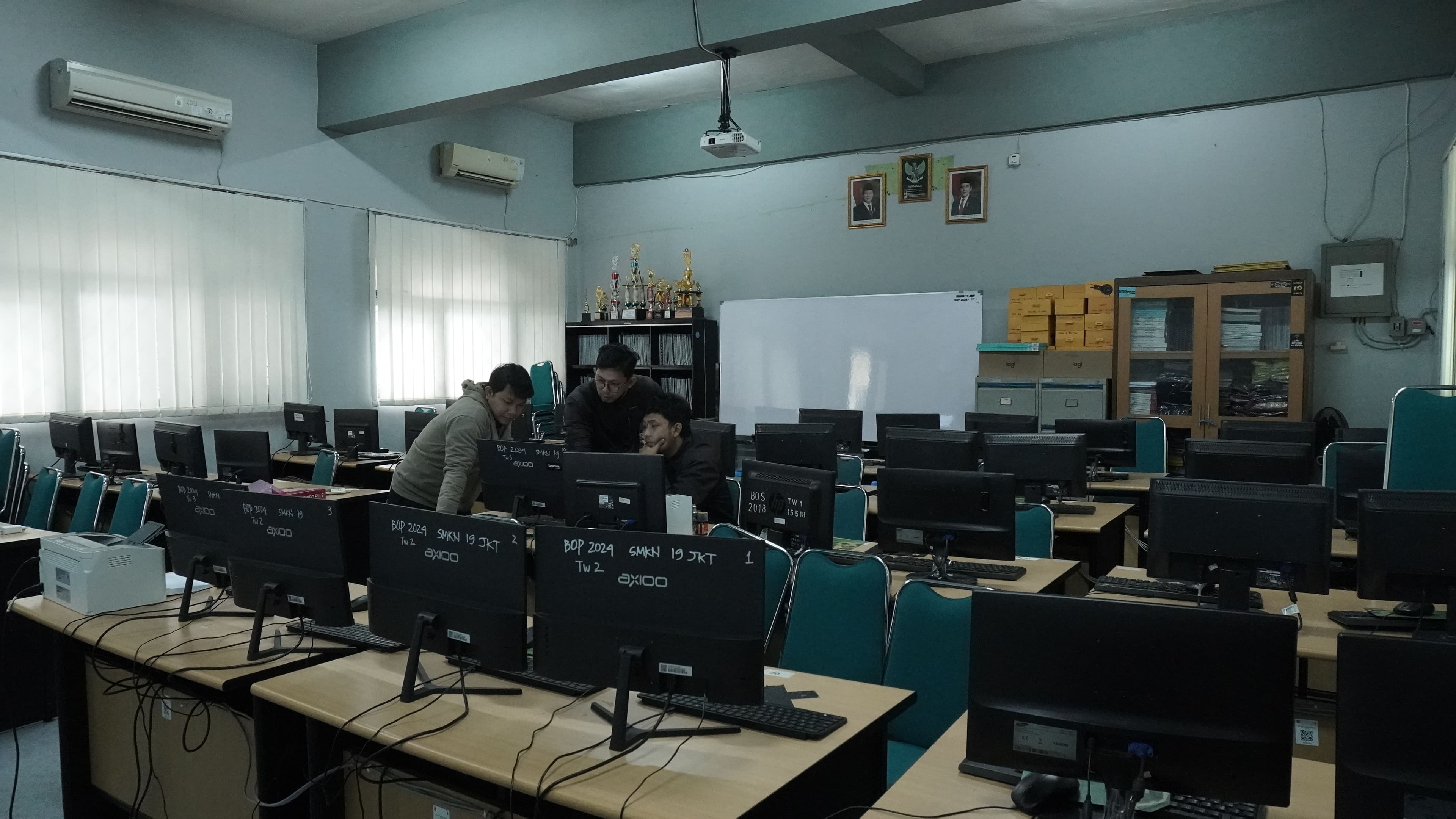 Lab Akuntansi — Foto 5
