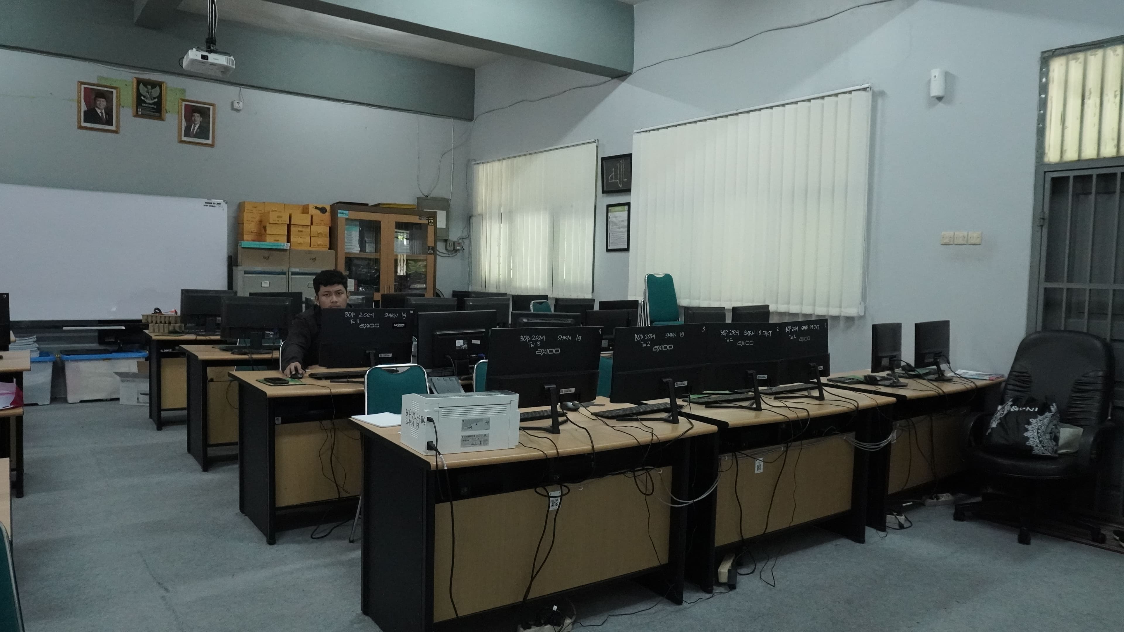 Lab Akuntansi — Foto 6